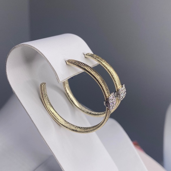 BEAUTIFUL GOLD & SWAROVSKI CRYSTAL HOOP EARRINGS - Picture 4 of 5
